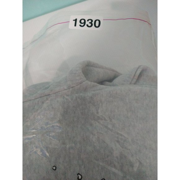 Peanuts Snoopy Charlie Brown Christmas 2022 Gray Size XL Light Up Sweatshirt - Picture 9 of 9